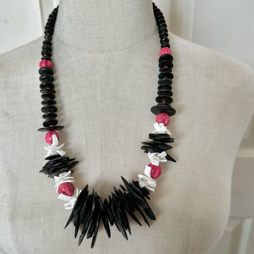 Wood beaded shell black red white beaded statement necklace